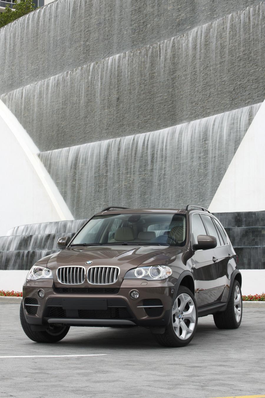  BMW X5 xDrive 5.0i 2010 года  (фото 125 из 142)
